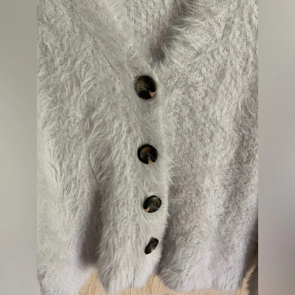 Willow & Clay Fluffy Soft Grey Cardigan Sz Small - Picture 2 of 9